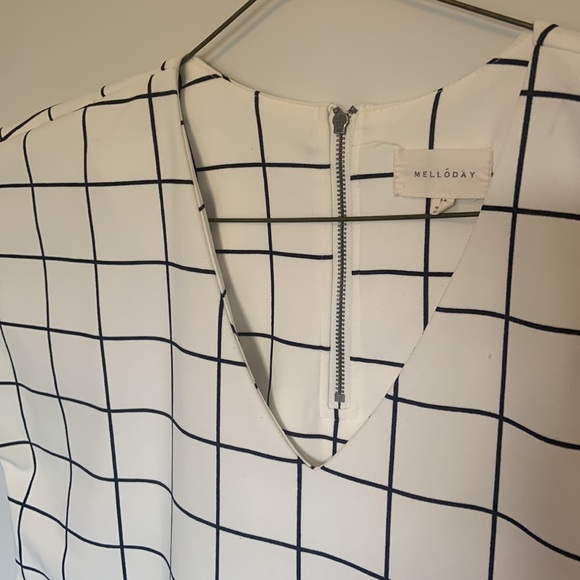 Black & White MELLODAY TOP!!! - Picture 3 of 8